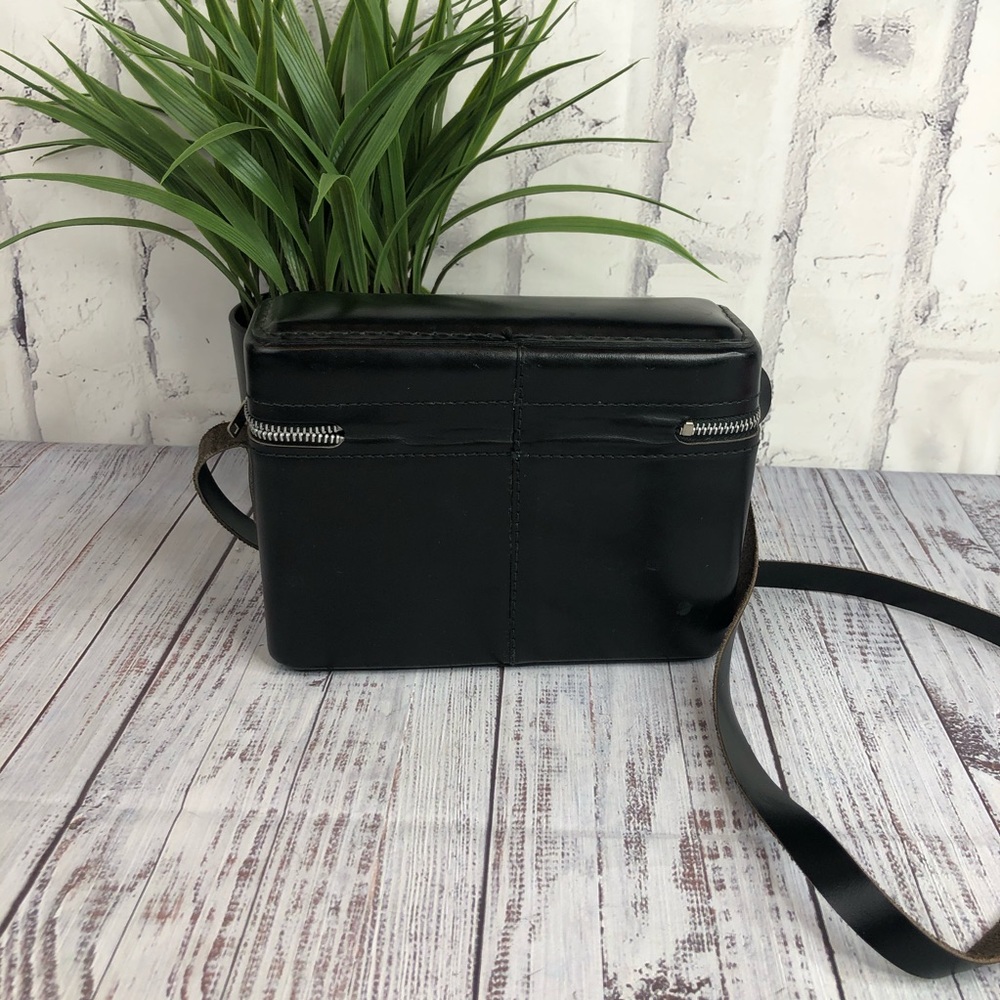 Genuine leather handmade Box Crossbody black bag - Picture 4 of 7